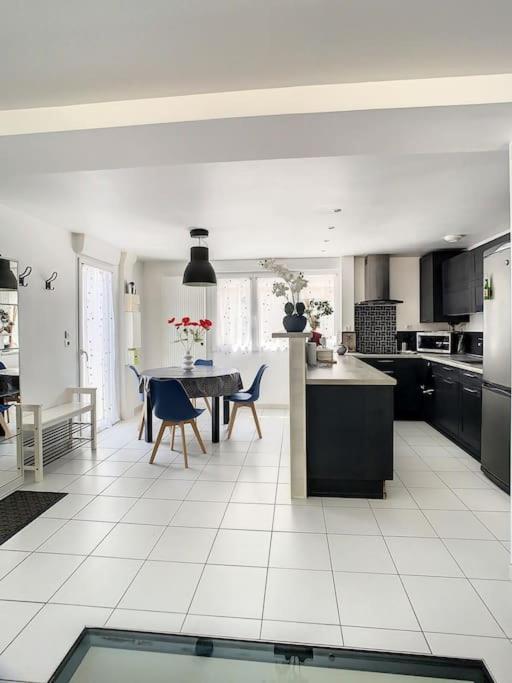 Grande Maison Cosy Terrasse Parking Gare 8 Pers Amiens Exterior foto